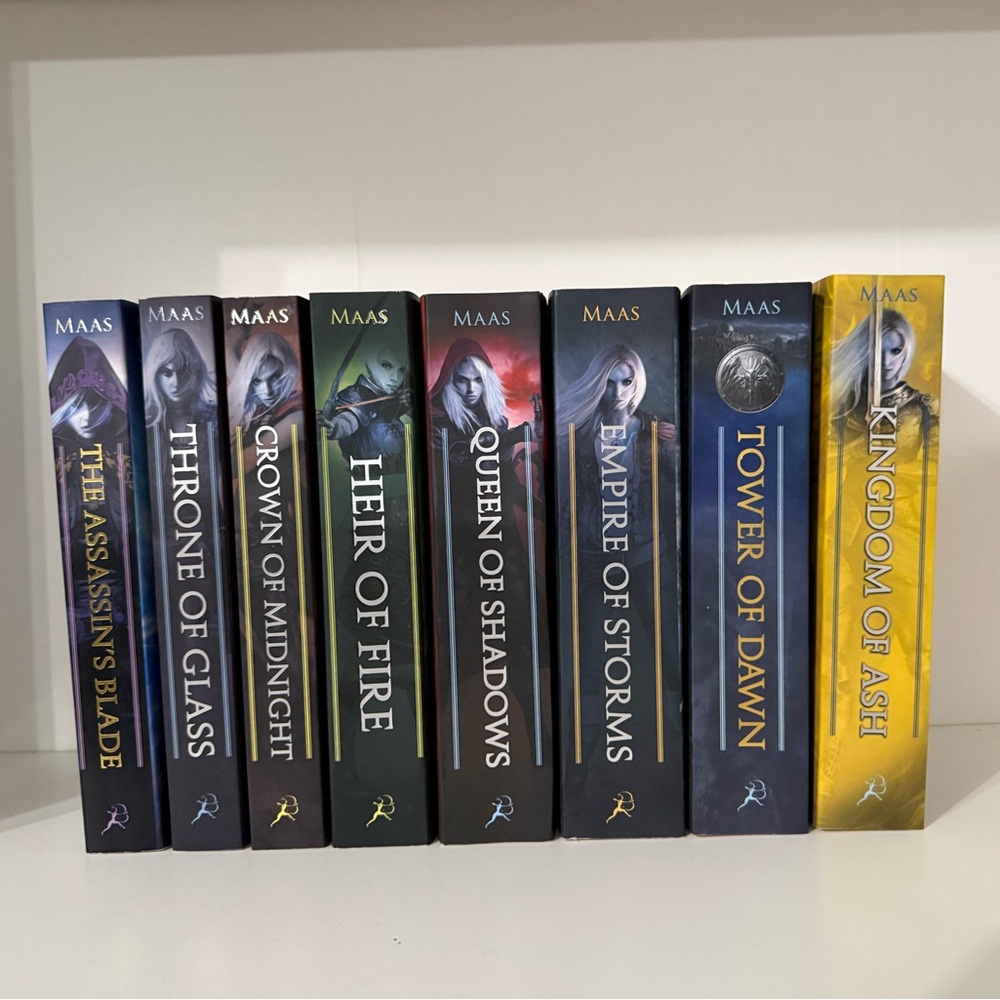 OOP Throne of Glass Complete 8 Book Series - Softcover - Sarah J Maas
